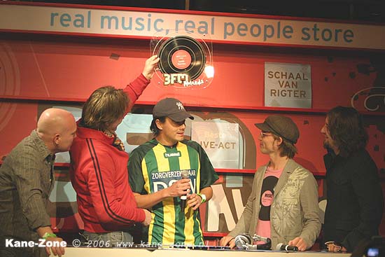 KANE in ADO Den Haag Shirts